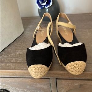 Dream Pairs size 9 espadrilles